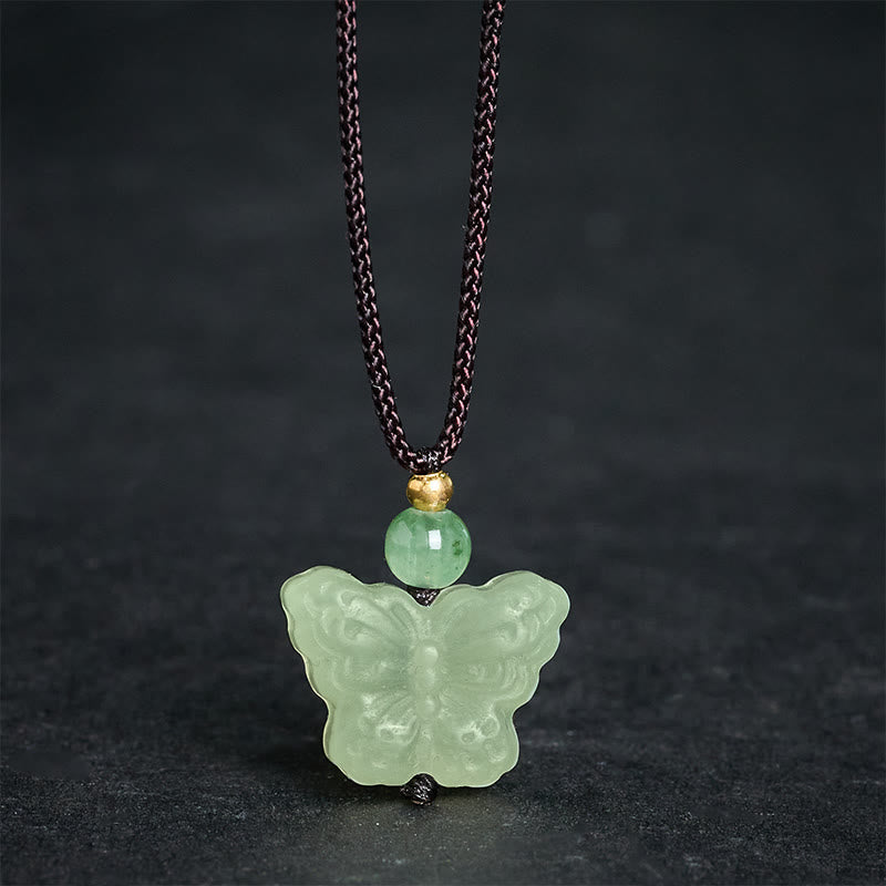 Buddha Stones Xiuyan Jade Schmetterlings-Transformations-Handgeschnitzte Anhänger-Halskette - Natürlicher Xiuyan-Jade (Farbe kann variieren) - image 0