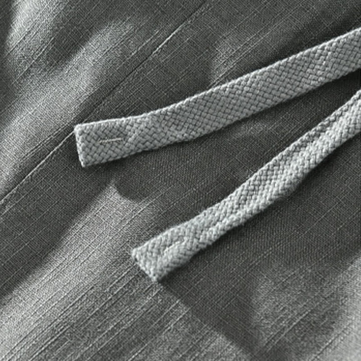 Buddha Stones Lässige, minimalistische Herren-Ankle-Hose mit Kordelzug und Taschen für Frühling und Sommer - image 1