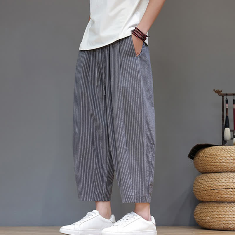 Buddha Stones Lässige, minimalistische Caprihose aus Baumwoll-Leinen-Mischgewebe mit Kordelzug und Streifenmuster, schmal zulaufende Herrenhose mit Tasche - image 4