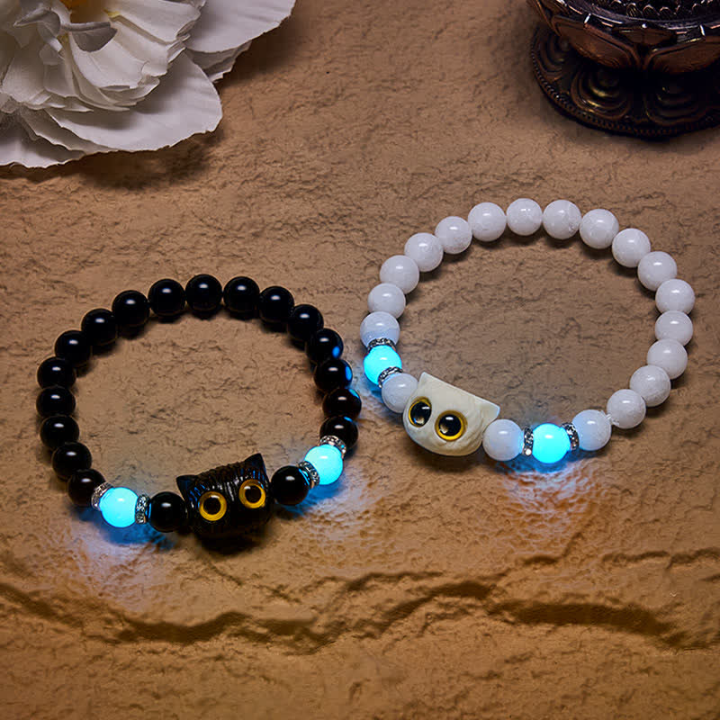 Buddha Stones Armband aus schwarzem Obsidian und weißem Chalcedon mit Katzenkopf-Reinheitsperle und großen Augen - image 0