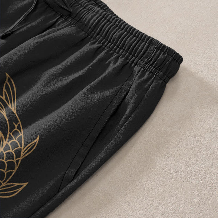 Buddha Stones Herren-Baumwollhose mit goldenem Koi-Muster, schmal zulaufendem Schnitt und Taschen - image 3