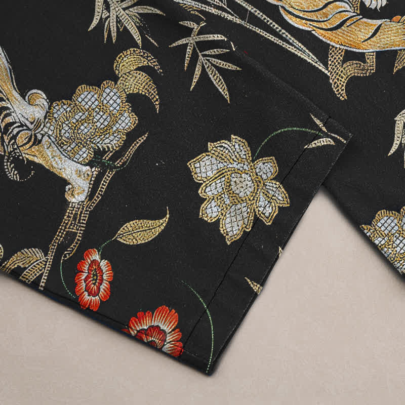 Buddha Stones Herrenhose aus Baumwolle mit Tiger-, Blumen- und Bambusmuster, schmal zulaufend und mit Taschen - image 2
