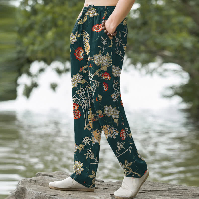 Buddha Stones Herrenhose aus Baumwolle mit Tiger-, Blumen- und Bambusmuster, schmal zulaufend und mit Taschen - image 5