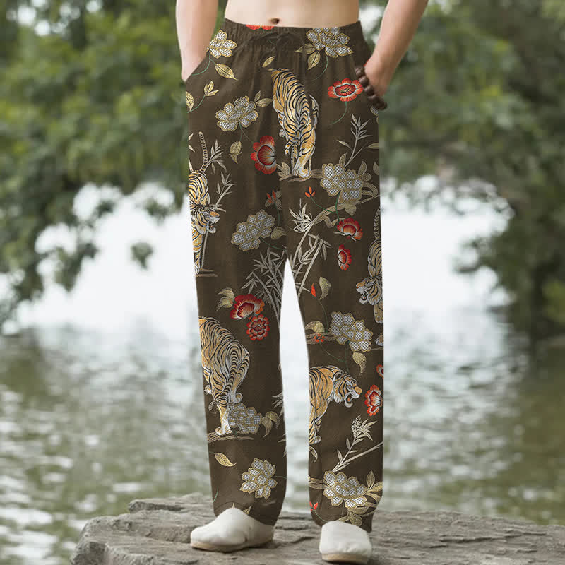 Buddha Stones Herrenhose aus Baumwolle mit Tiger-, Blumen- und Bambusmuster, schmal zulaufend und mit Taschen - Sienna - US/ UK/AU50, EU60 (5XL) - image 6