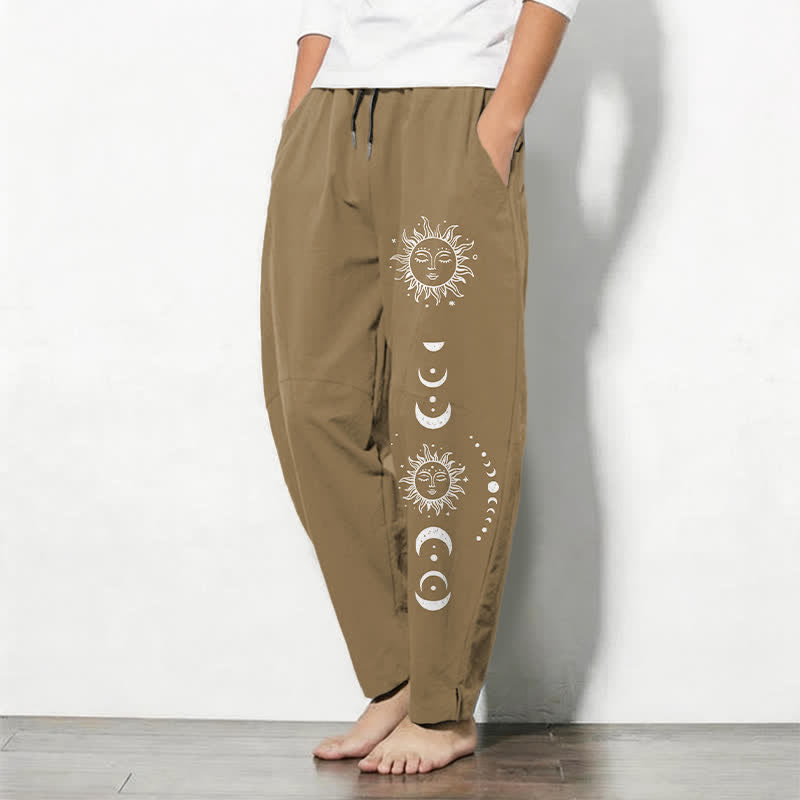 Buddha Stones Herrenhose aus reiner Baumwolle mit Sonnen- und Mondphasenmuster, Kordelzug, schmal zulaufendem Schnitt und Taschen - image 8