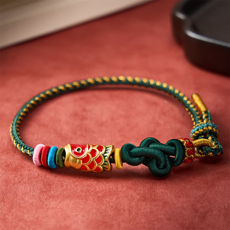 Buddha Stones Handgewebtes Armband aus dunkelgrün-gelbem Garn mit rotem Koi-Fisch-Schutzmotiv - image 2