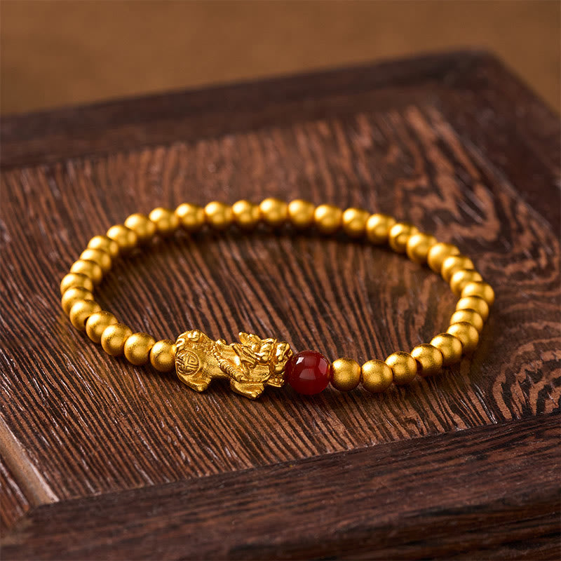 Buddha Stones Vergoldetes Armband aus rotem Achat (Pi Xiu) mit runden Perlen - image 1