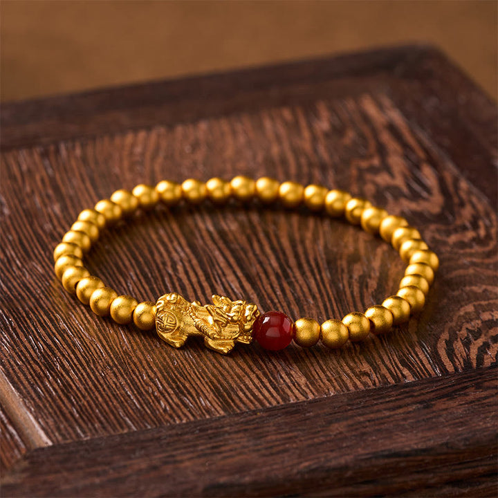 Buddha Stones Vergoldetes Armband aus rotem Achat (Pi Xiu) mit runden Perlen - image 1