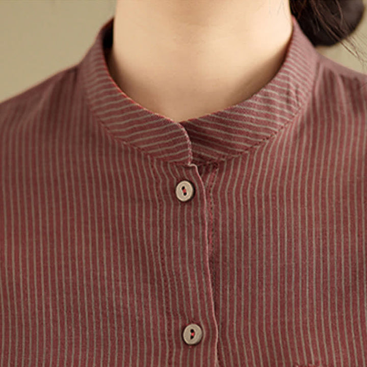 Buddha Stones Lässiges, sommerliches Langarmshirt im Tang-Stil mit Stehkragen, Streifen und aufgesetzter Tasche. - image 15