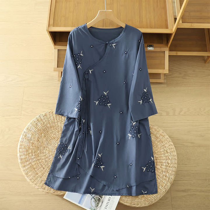 Buddha Stones Sommerliches, lässiges Damenkleid mit Blumenstickerei, Rundhalsausschnitt, Dreiviertelärmeln und Taschen - SteelBlue - US14, UK/AU18, EU46 (2XL) - image 0