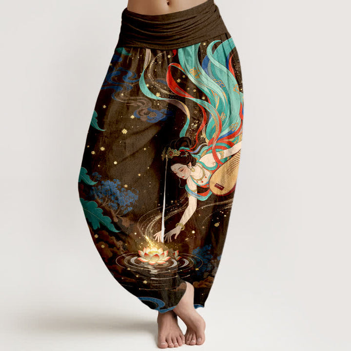 Buddha Stones Baumwoll-Haremshose mit Lotus-Muster und elastischem Bund, verziert mit himmlischem Musikermotiv. - Sattelbraun - US16, UK/AU20, EU48 (3XL) - image 8