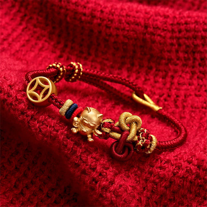 Buddha Stones Goldenes Glückskatzen-Armband mit rotem Faden zum Schutz, geflochten - image 2