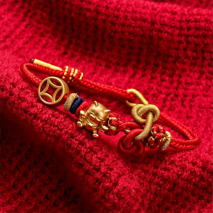Buddha Stones Goldenes Glückskatzen-Armband mit rotem Faden zum Schutz, geflochten - image 9