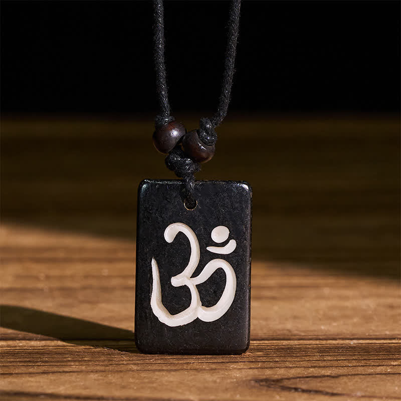 Buddha Stones Handgeschnitzte Halskette mit OM-Anhänger aus Knochenperle, tibetische Achtsamkeitsmeditation - OM (Achtsamkeit ♥ Verbindung) - image 0