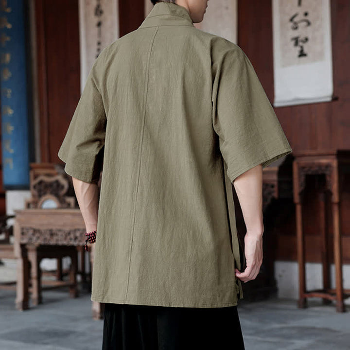Buddha Stones Minimalistisches Kurzarmhemd im Sommer-Stil von Tang Style mit Seitenschlitz, V-Ausschnitt und Tasche für Herren. - image 20