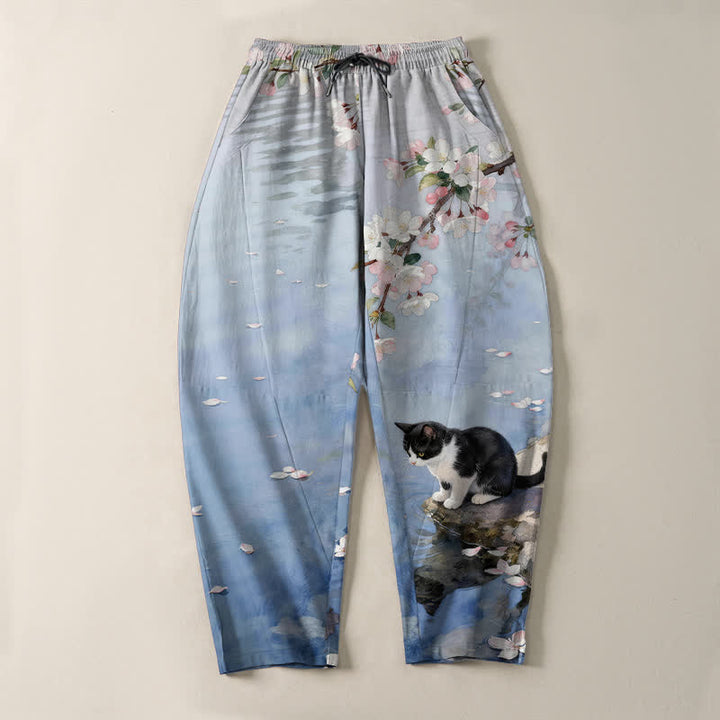 Buddha Stones Herrenhose aus reiner Baumwolle mit Sakura-Katzen-Wasserreflexionsmuster, Kordelzug, schmal zulaufendem Schnitt und Taschen - image 2