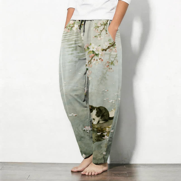 Buddha Stones Herrenhose aus reiner Baumwolle mit Sakura-Katzen-Wasserreflexionsmuster, Kordelzug, schmal zulaufendem Schnitt und Taschen - image 8