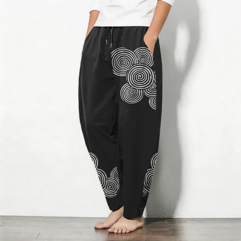 Buddha Stones Herrenhose aus reiner Baumwolle mit konzentrischem Spiralmuster, Kordelzug, schmal zulaufendem Schnitt und Taschen - image 1