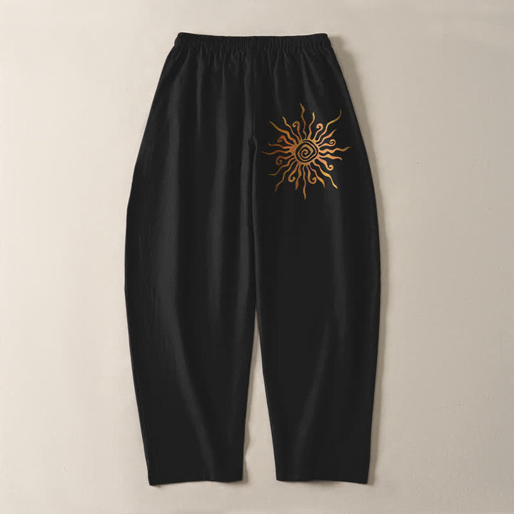 Buddha Stones Herrenhose aus reiner Baumwolle mit goldenem Sonnen-Spiralmuster, Kordelzug und Taschen - image 3