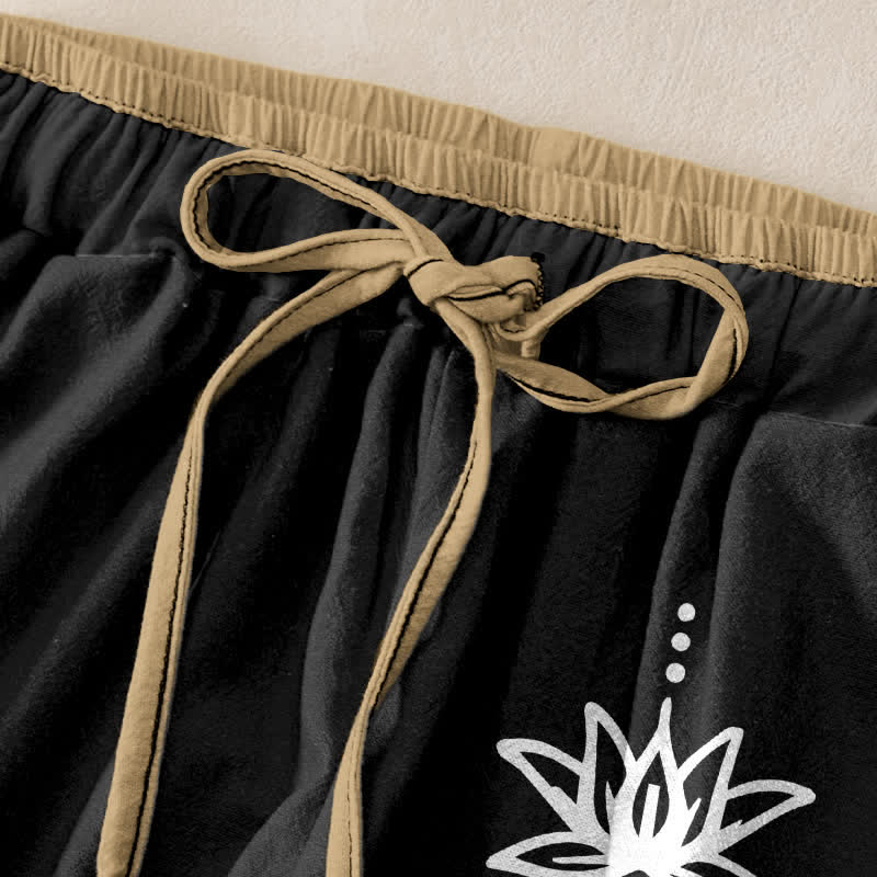 Buddha Stones Damenhose aus reiner Baumwolle mit spirituellem Om-Lotus-Muster, elastischem Bund und Taschen - image 1