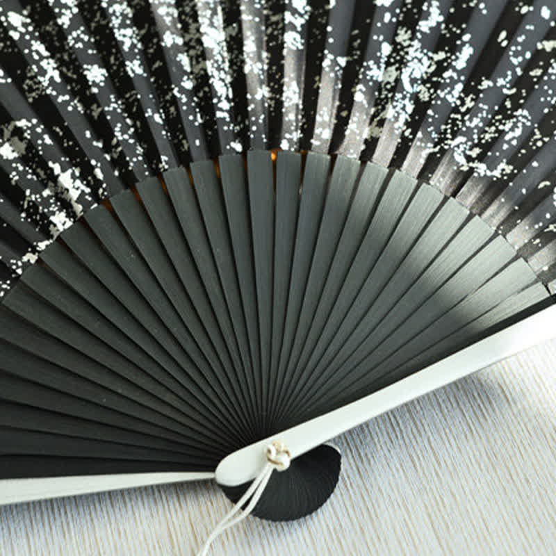 Buddha Stones Mitternachtsfarbener, gesprenkelter Bambus-Faltfächer mit chinesischer Knotenquaste und Knotenmuster - image 5
