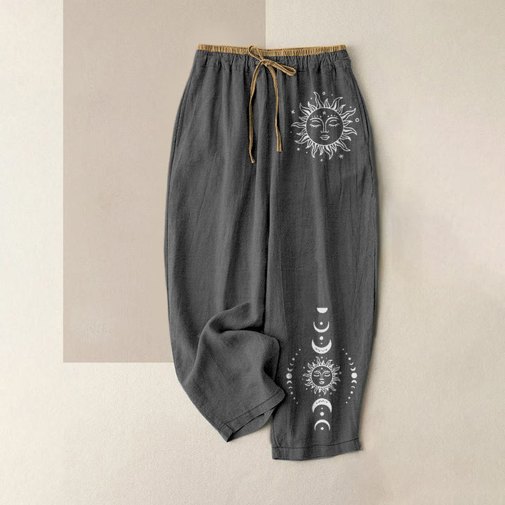 Buddha Stones Damenhose aus reiner Baumwolle mit himmlischem Sonne-, Mond- und Sternenmuster, elastischem Bund und Taschen - DimGray - US16, UK/AU20, EU48 (3XL) - image 4