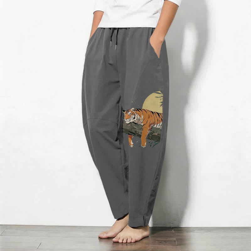 Buddha Stones Herrenhose aus reiner Baumwolle mit Tiger-Mond-Muster, Kordelzug, schmal zulaufendem Bein und Taschen - image 12