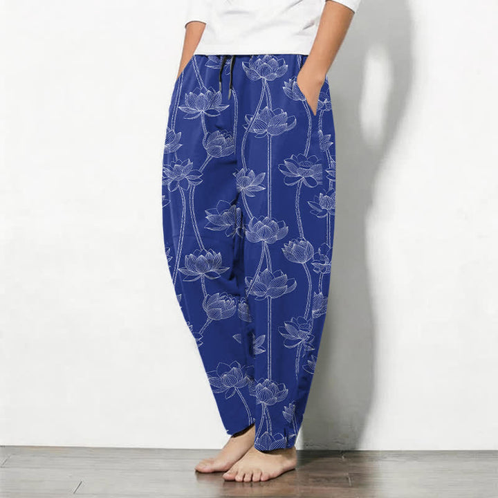 Buddha Stones Herrenhose aus reiner Baumwolle mit weißem Lotus-Linienmuster, Kordelzug und Taschen - image 1