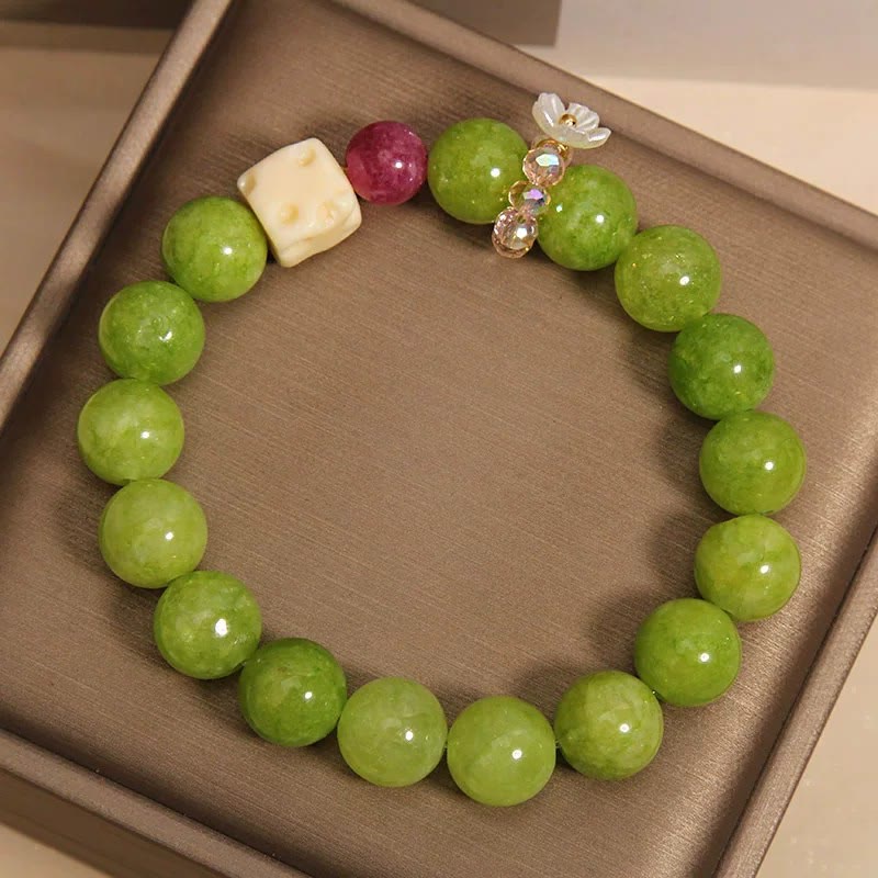 Buddha Stones Heilendes Perlenarmband mit Peridot-Blumenanhänger - image 3