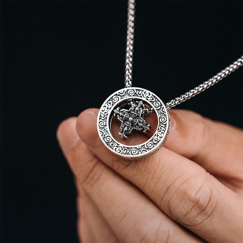 Buddha Stones Vintage-Halskette mit rundem Anhänger in Kupfer, der ein gekreuztes Vajra-Motiv (spirituelle Kraft) trägt - image 1