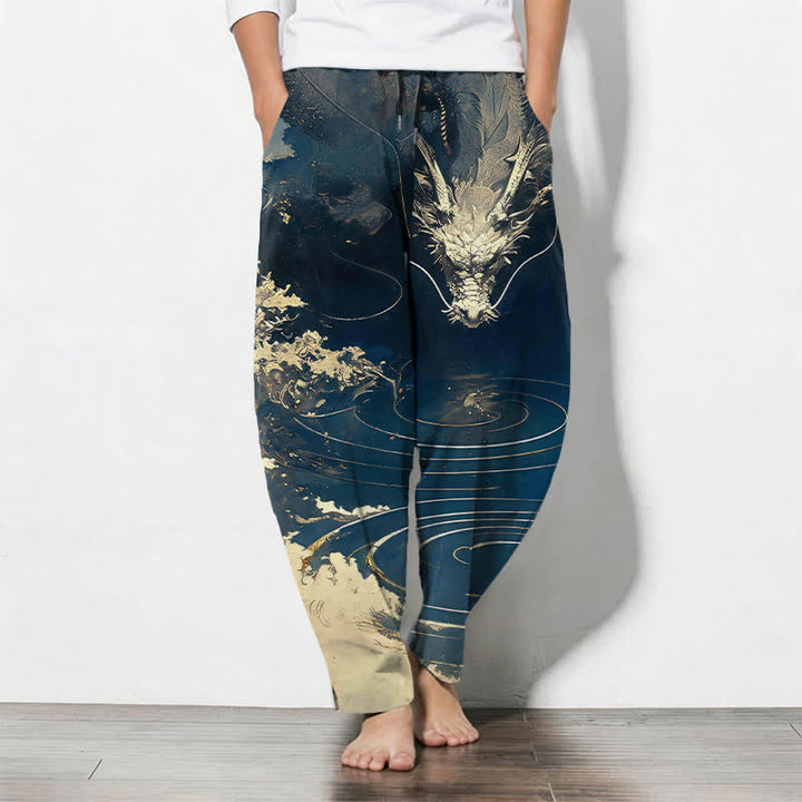 Buddha Stones Herrenhose aus reiner Baumwolle mit goldenem Drachenwellenmuster, Kordelzug, schmal zulaufendem Schnitt und Taschen - Marine - US/UK/AU50, EU60 (5XL) - image 0