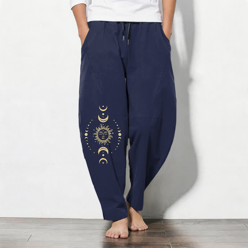 Buddha Stones Herrenhose aus reiner Baumwolle mit himmlischem Sonne- und Mondmuster, Kordelzug, schmal zulaufendem Bein und Taschen - Marine - US/UK/AU50, EU60 (5XL) - image 7