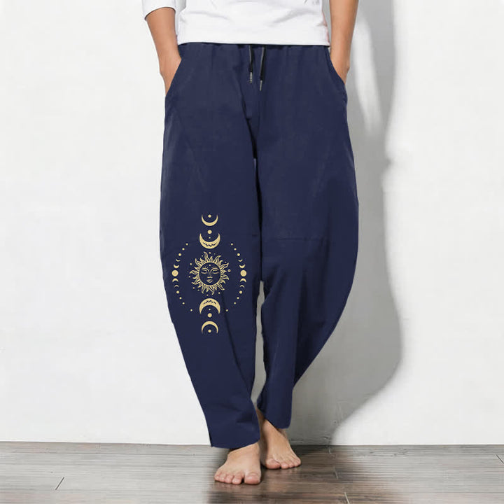 Buddha Stones Herrenhose aus reiner Baumwolle mit himmlischem Sonne- und Mondmuster, Kordelzug, schmal zulaufendem Bein und Taschen - Marine - US/UK/AU50, EU60 (5XL) - image 7