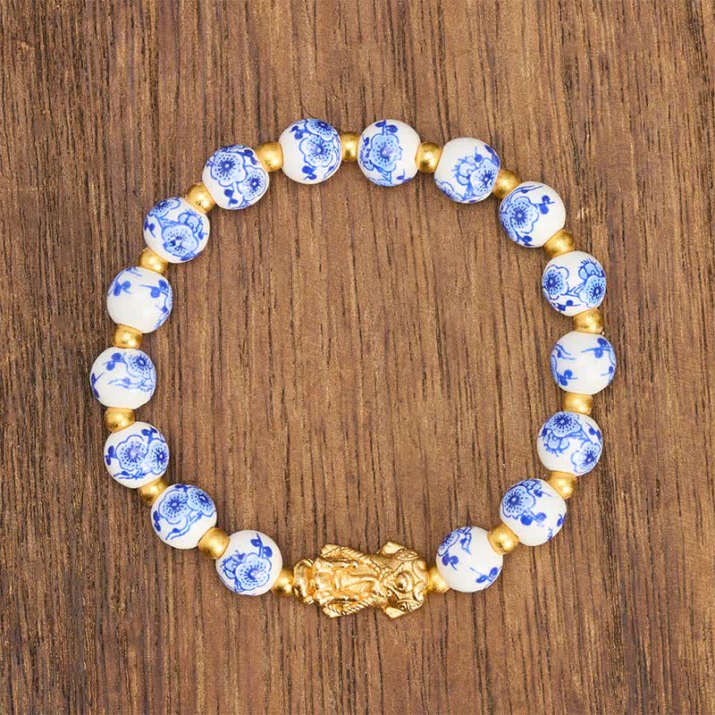 Buddha Stones Weißes Porzellan-PiXiu-Armband mit blauen Blumenperlen (Glücksbringer) - image 1