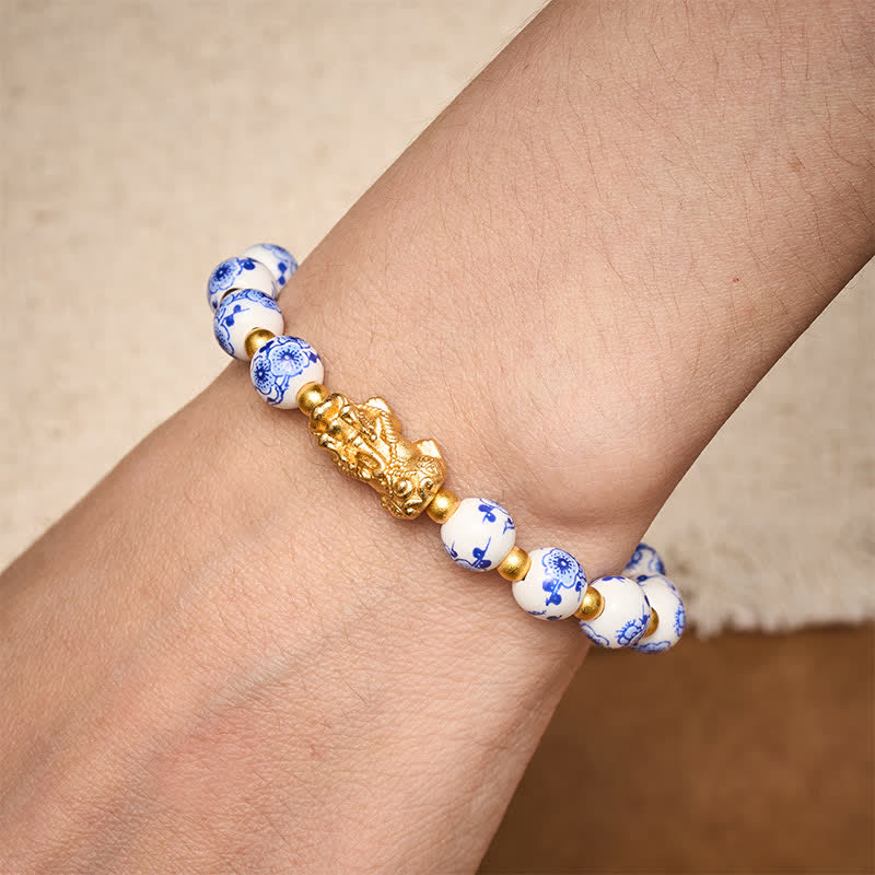 Buddha Stones Weißes Porzellan-PiXiu-Armband mit blauen Blumenperlen (Glücksbringer) - image 3