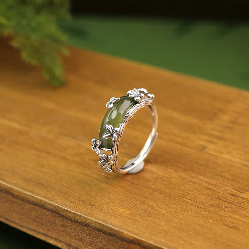 Buddha Stones Chinesisch inspirierter Jade-Schmetterlingsring zum Schutz und zur Liebe - image 1