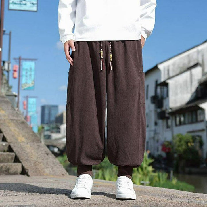 Buddha Stones Lässige Herrenhose mit aufgesetzter Tasche, Kordelzug, aufgesetzter Tasche, Knöchellänge, schmal zulaufend, für Herbst und Winter - image 7