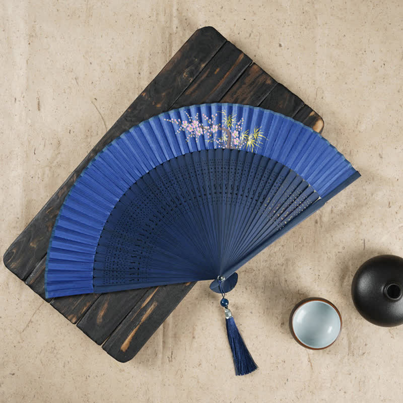 Handlicher Faltfächer aus Bambus mit Buddha-Steinen, einfacher Kirschblüten-Gravur - Dunkelblau, 22 cm - image 10