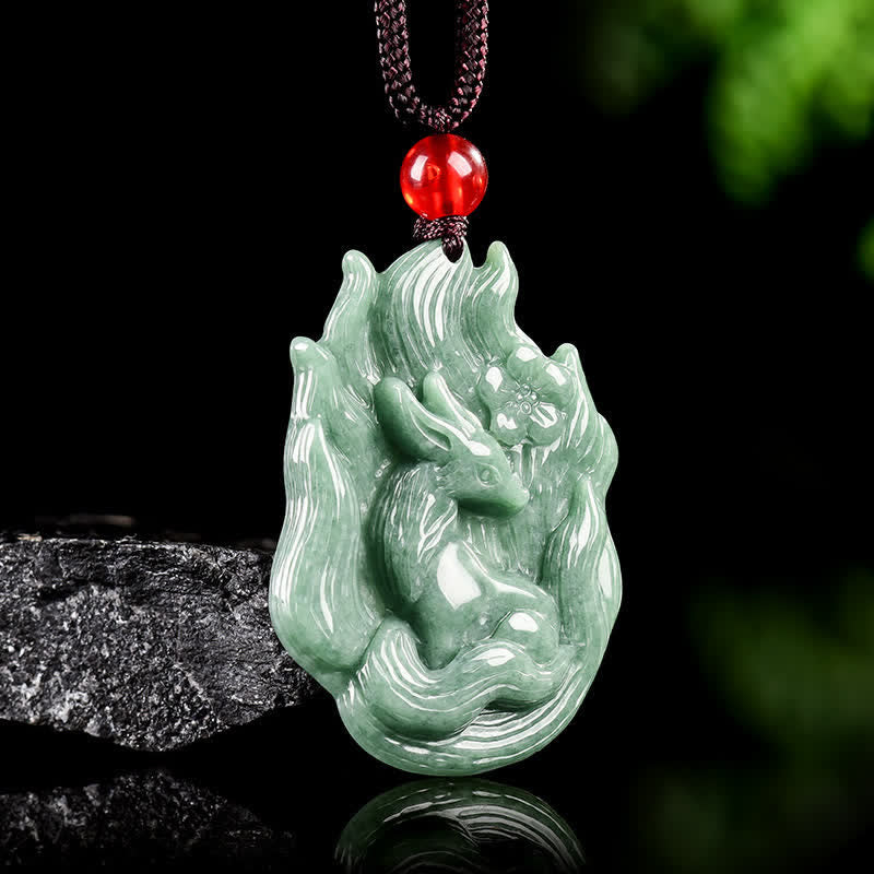 Buddha Stones Jade-Anhänger mit neunschwänzigem Fuchs-Relief als Glückssymbol - image 1