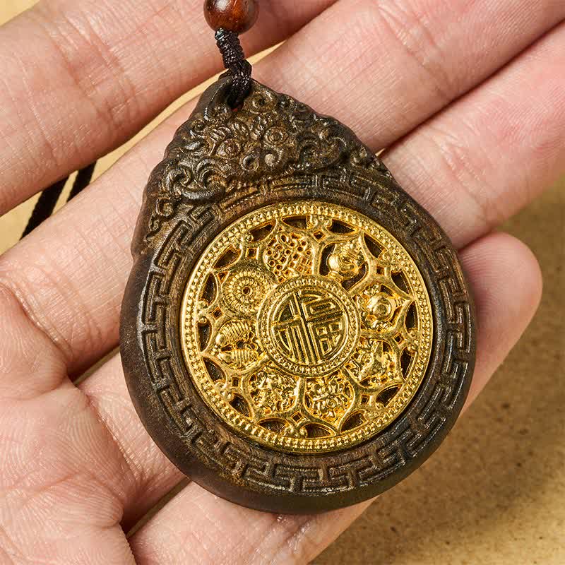 Buddha Stones Halskette mit handgeschnitztem Anhänger aus Sappanholz, Motiv eines Glücksbiestes und Fu-Zeichens - image 4