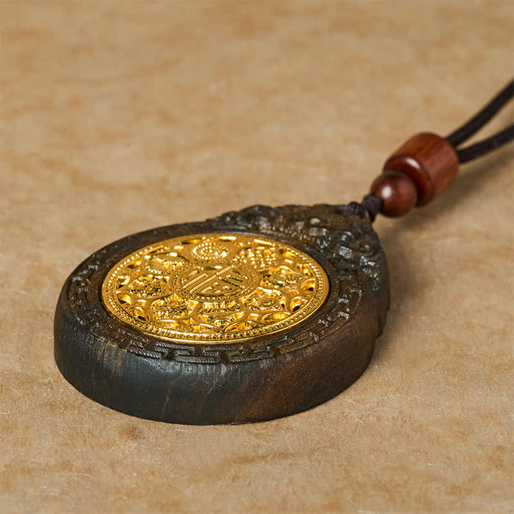 Buddha Stones Halskette mit handgeschnitztem Anhänger aus Sappanholz, Motiv eines Glücksbiestes und Fu-Zeichens - image 3