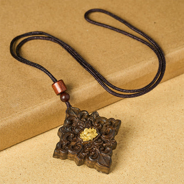 Buddha Stones Halskette mit Lotus-Anhänger aus Sappanholz, quadratische Form, Symbol der Erleuchtung - image 1