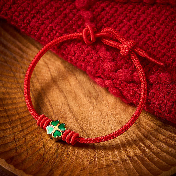 Buddha Stones Handgewebtes rotes Seilarmband mit herzförmigem grünem vierblättrigem Kleeblatt – Glücksarmband - image 2