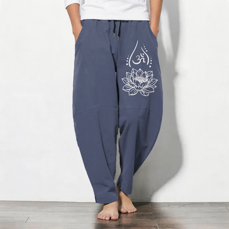 Buddha Stones Herrenhose aus reiner Baumwolle mit Kordelzug, schmal zulaufendem Schnitt und Taschen, verziert mit dem heiligen Lotus-Om-Muster und Kordelzug - SteelBlue - US/UK/AU50, EU60 (5XL) - image 0