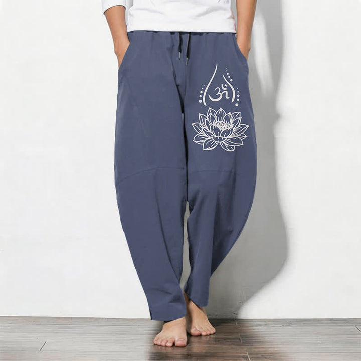 Buddha Stones Herrenhose aus reiner Baumwolle mit Kordelzug, schmal zulaufendem Schnitt und Taschen, verziert mit dem heiligen Lotus-Om-Muster und Kordelzug - SteelBlue - US/UK/AU50, EU60 (5XL) - image 0