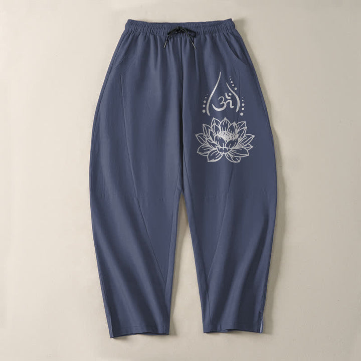 Buddha Stones Herrenhose aus reiner Baumwolle mit Kordelzug, schmal zulaufendem Schnitt und Taschen, verziert mit dem heiligen Lotus-Om-Muster und Kordelzug - image 2
