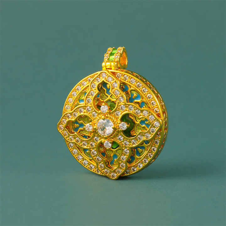 Buddha Stones Halskette mit rundem Anhänger in Form eines Kürbisses aus vergoldetem Messing - image 9