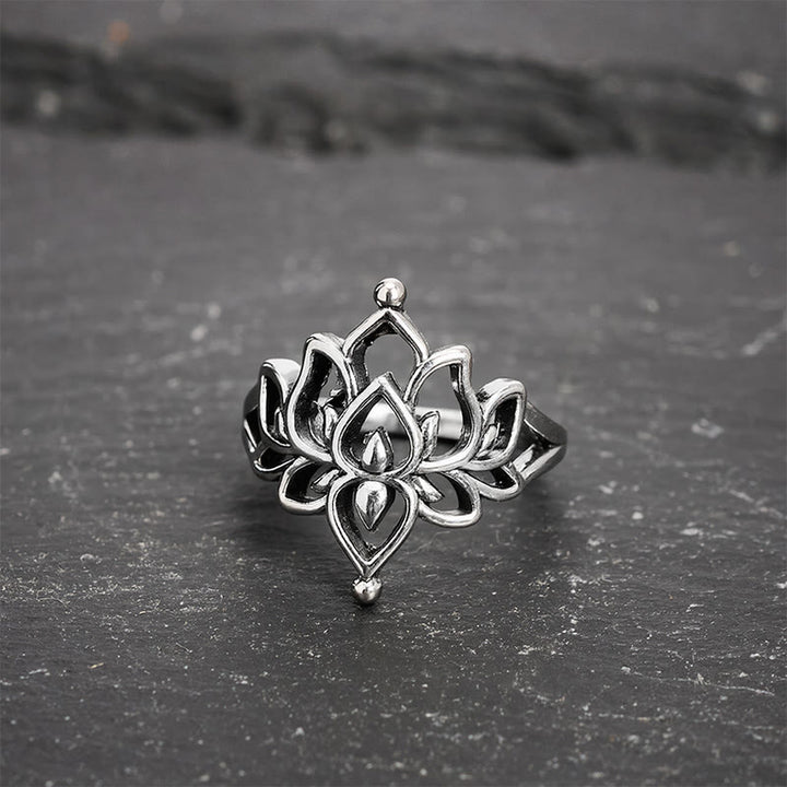 Buddha Stones Vintage-Ring mit Lotus-Motiv in Silberoptik - 20,6 mm-US11 - image 0