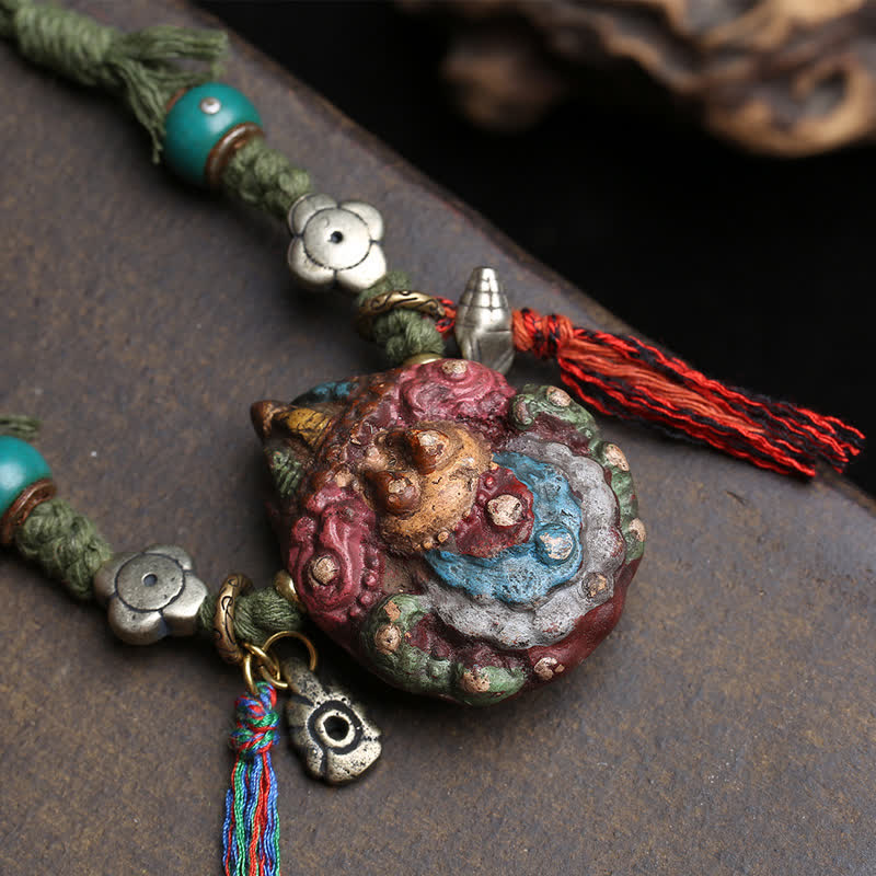 Buddha Stones Tibetische Halskette mit bemalter Tsa-tsa-Quaste und Erdungsanhänger - image 3