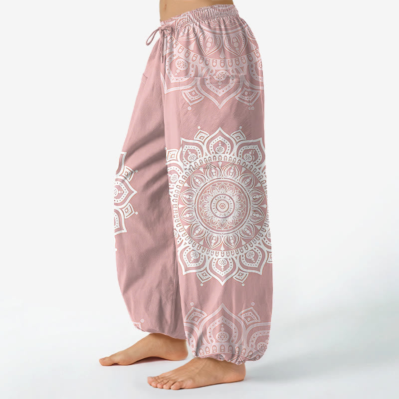 Buddha Stones Baumwoll-Haremshose für Damen mit weißem Boho-Mandala-Muster, elastischem Bund und Seitentaschen - image 1